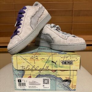 Puma Athletic Shoes in Gray with Purple Details